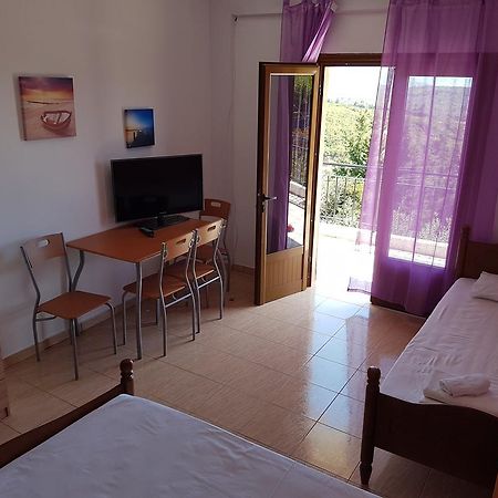 Vila Melpo Apartments Ilias Екстер'єр фото